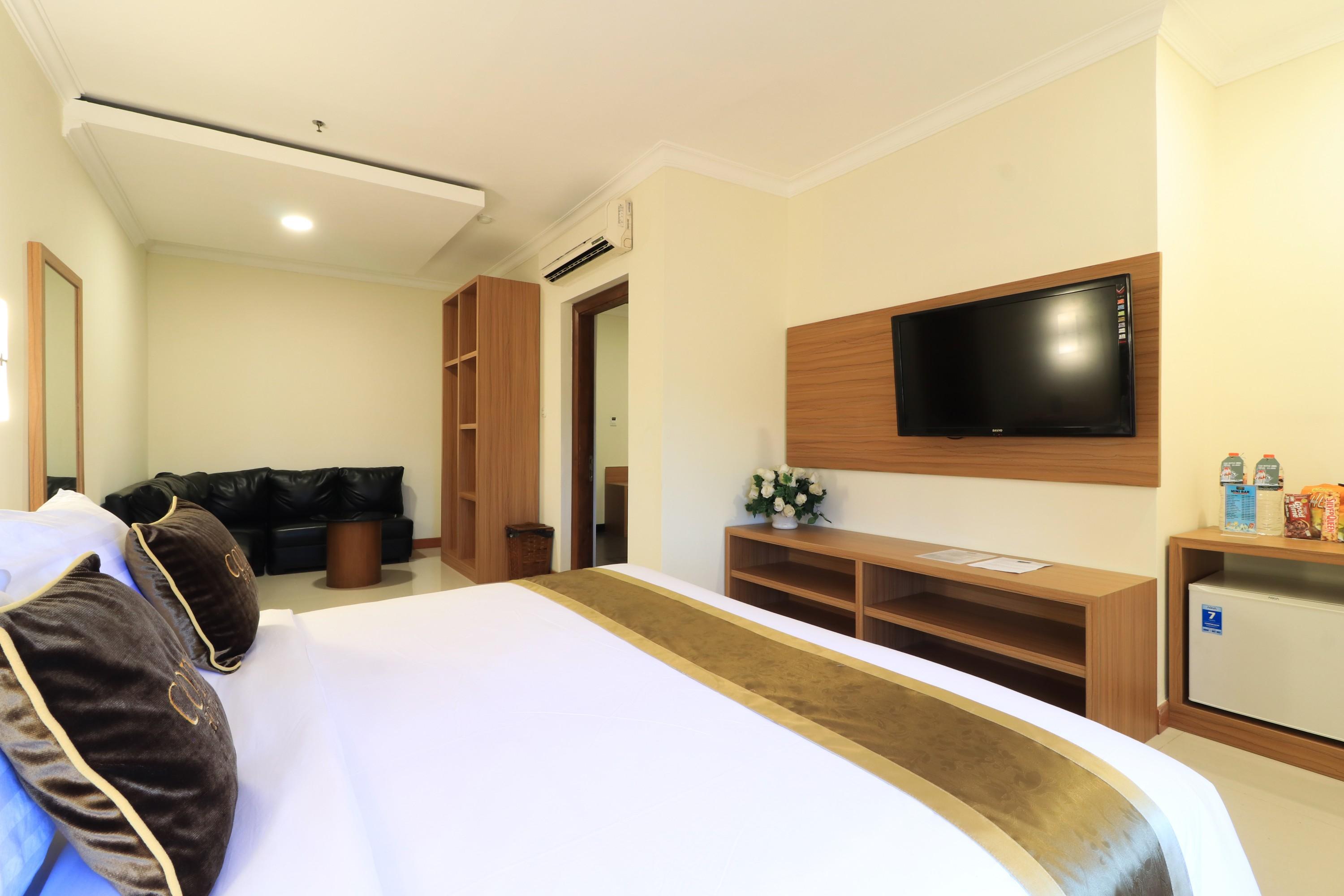 Coins Hotel Jakarta Exterior photo