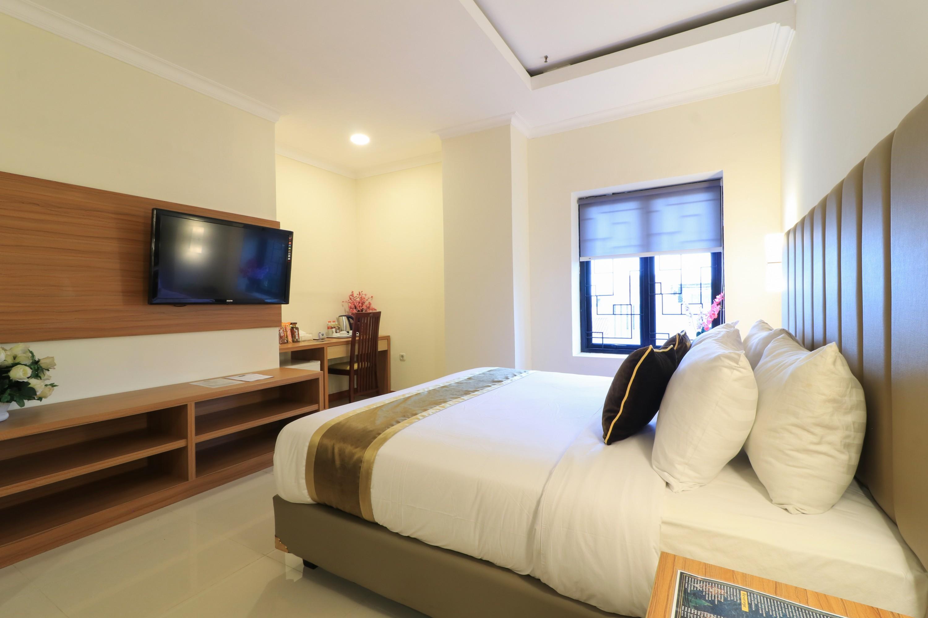 Coins Hotel Jakarta Exterior photo