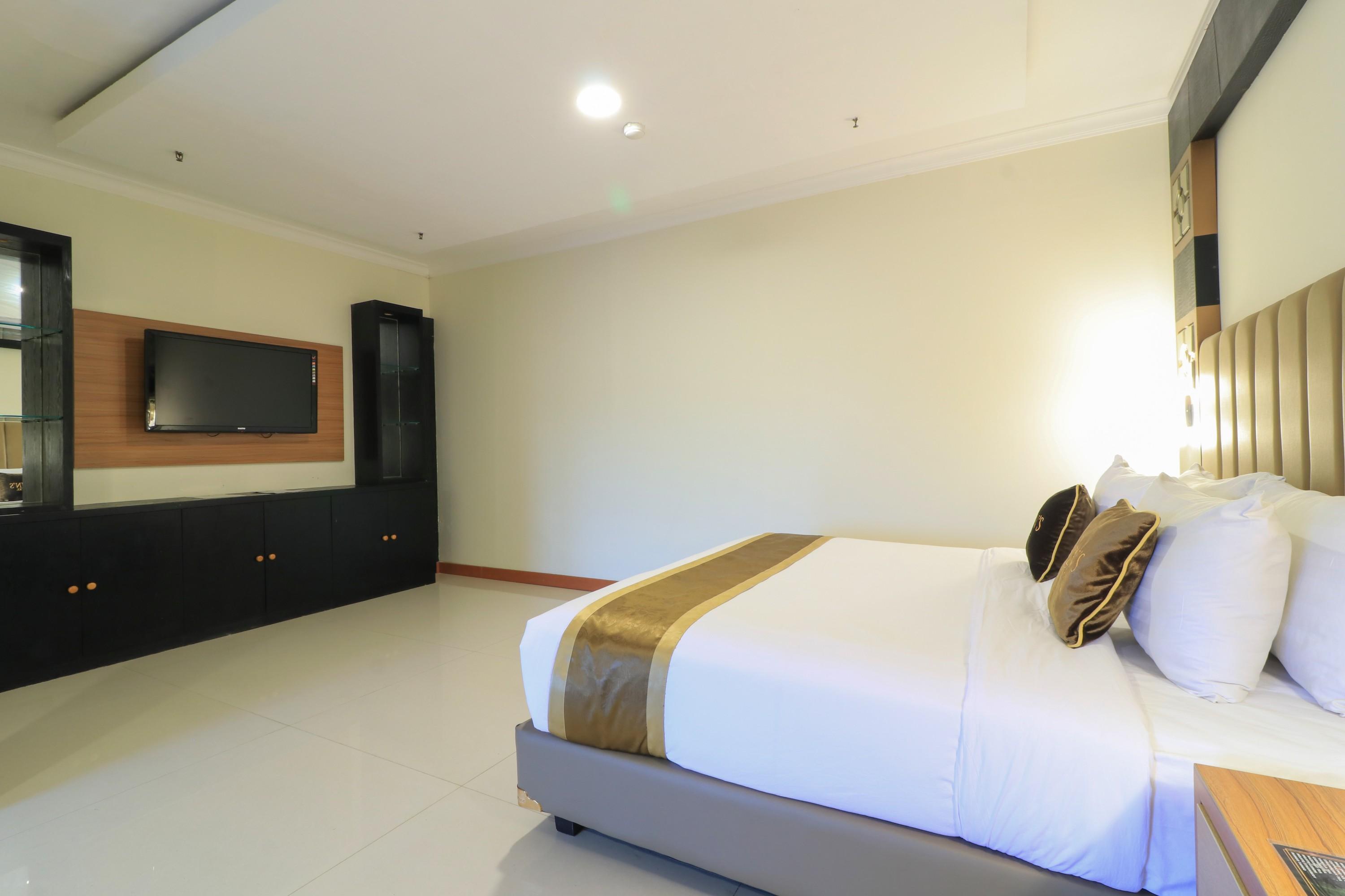 Coins Hotel Jakarta Exterior photo