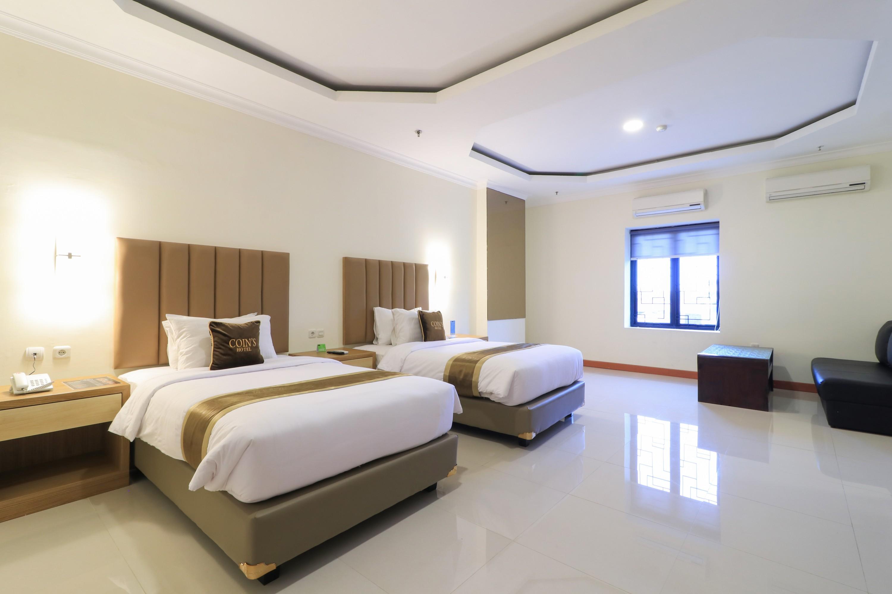 Coins Hotel Jakarta Exterior photo
