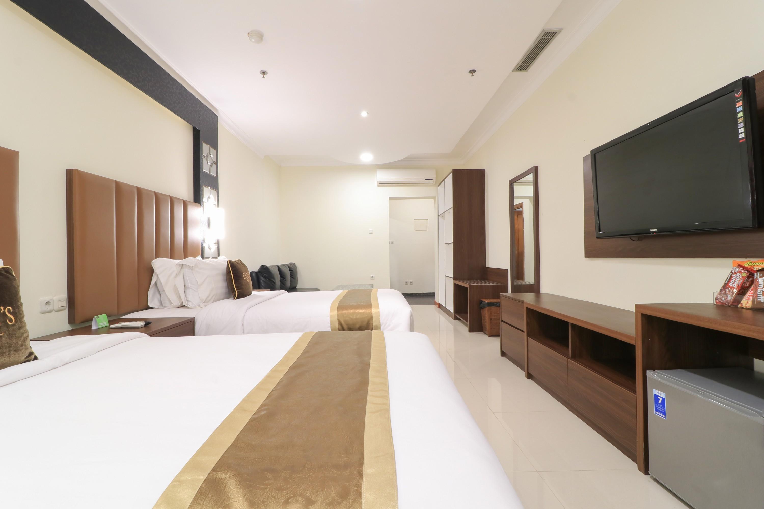 Coins Hotel Jakarta Exterior photo