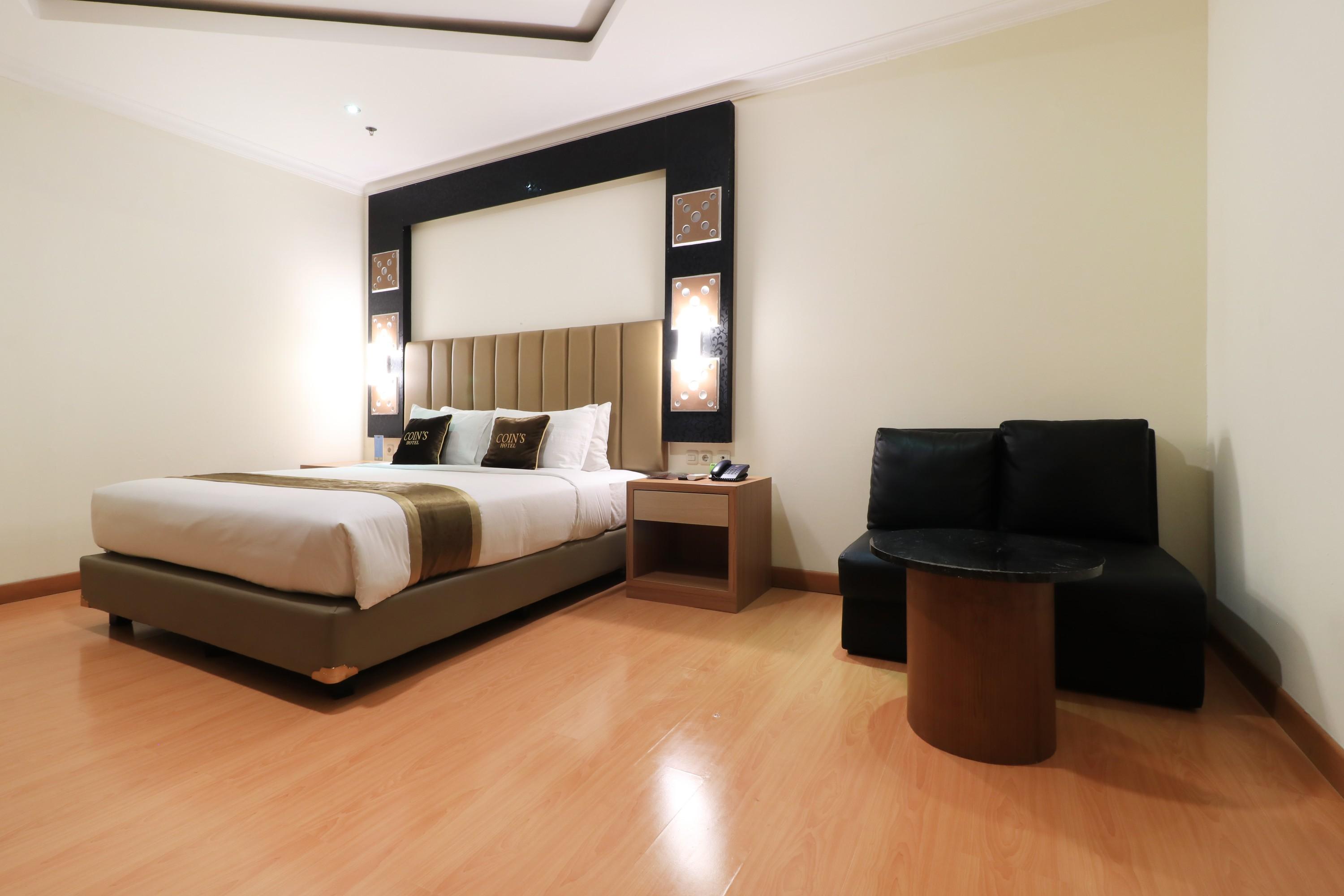Coins Hotel Jakarta Exterior photo