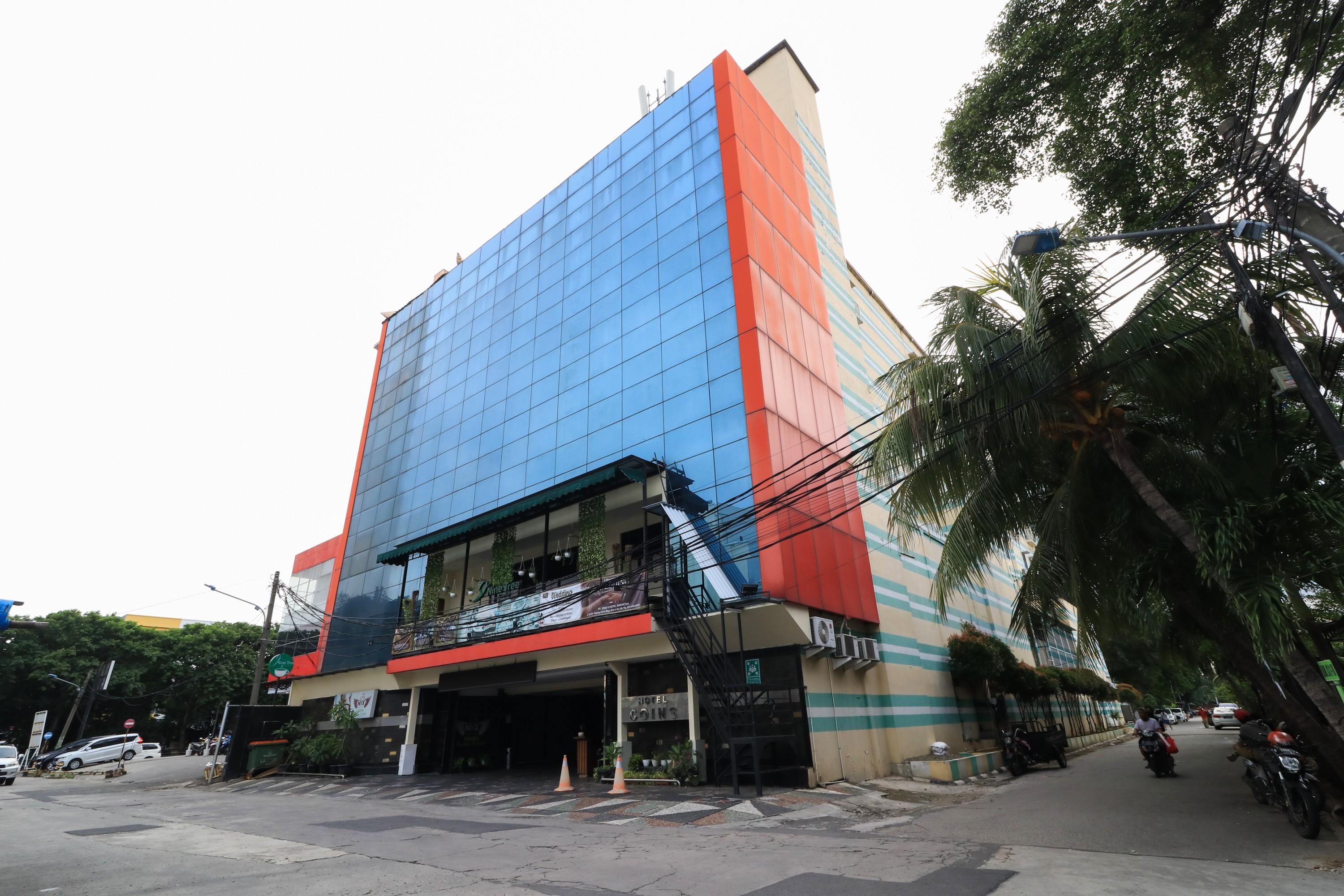 Coins Hotel Jakarta Exterior photo