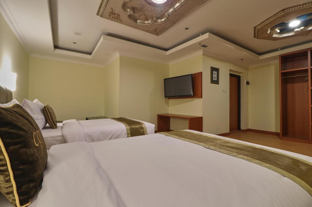 Coins Hotel Jakarta Exterior photo