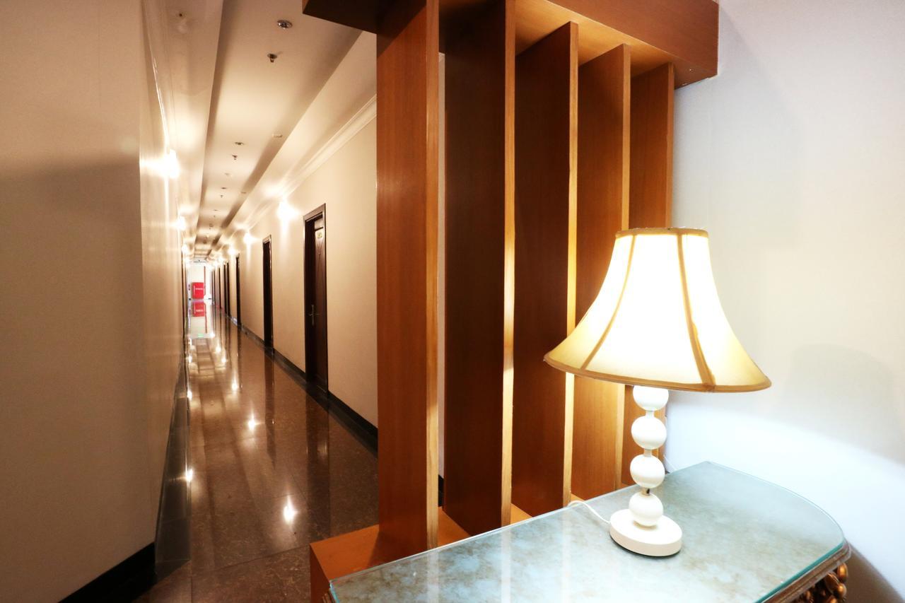 Coins Hotel Jakarta Exterior photo